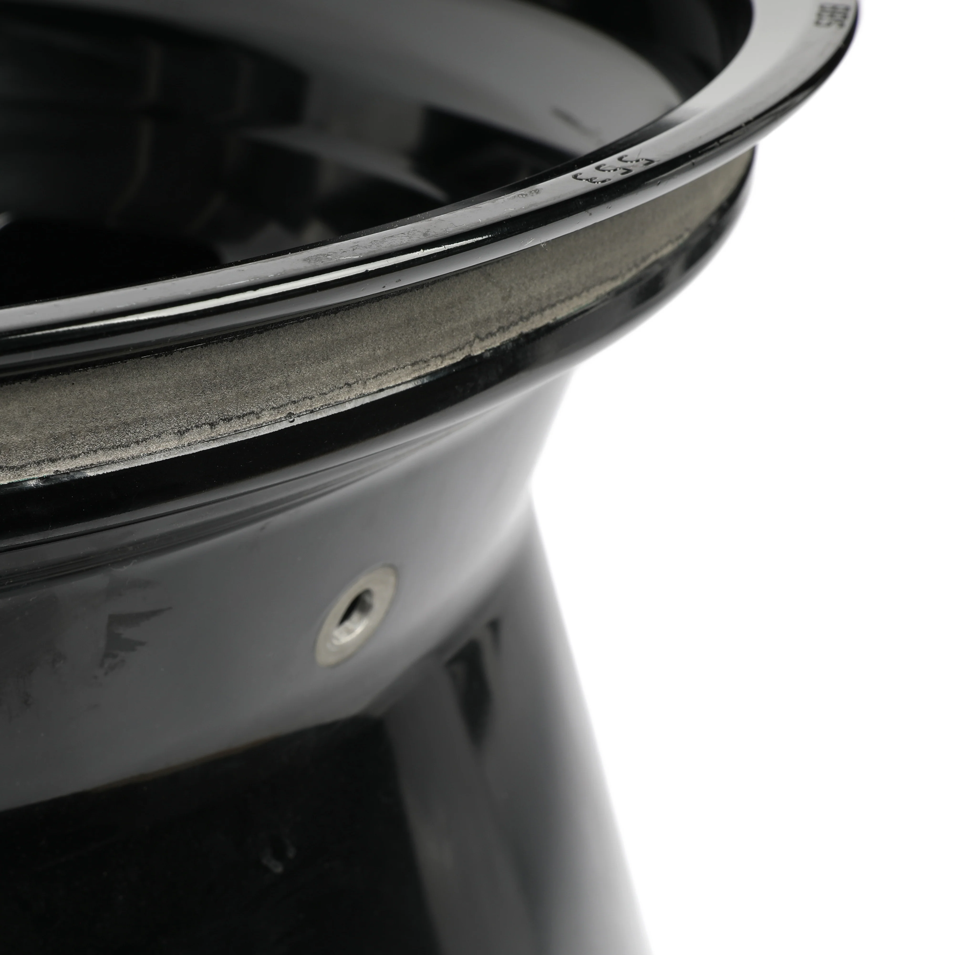 Lando Norris 2022 Race Used McLaren F1 Team Rear Wheel Rim Table - US GP - Image 7