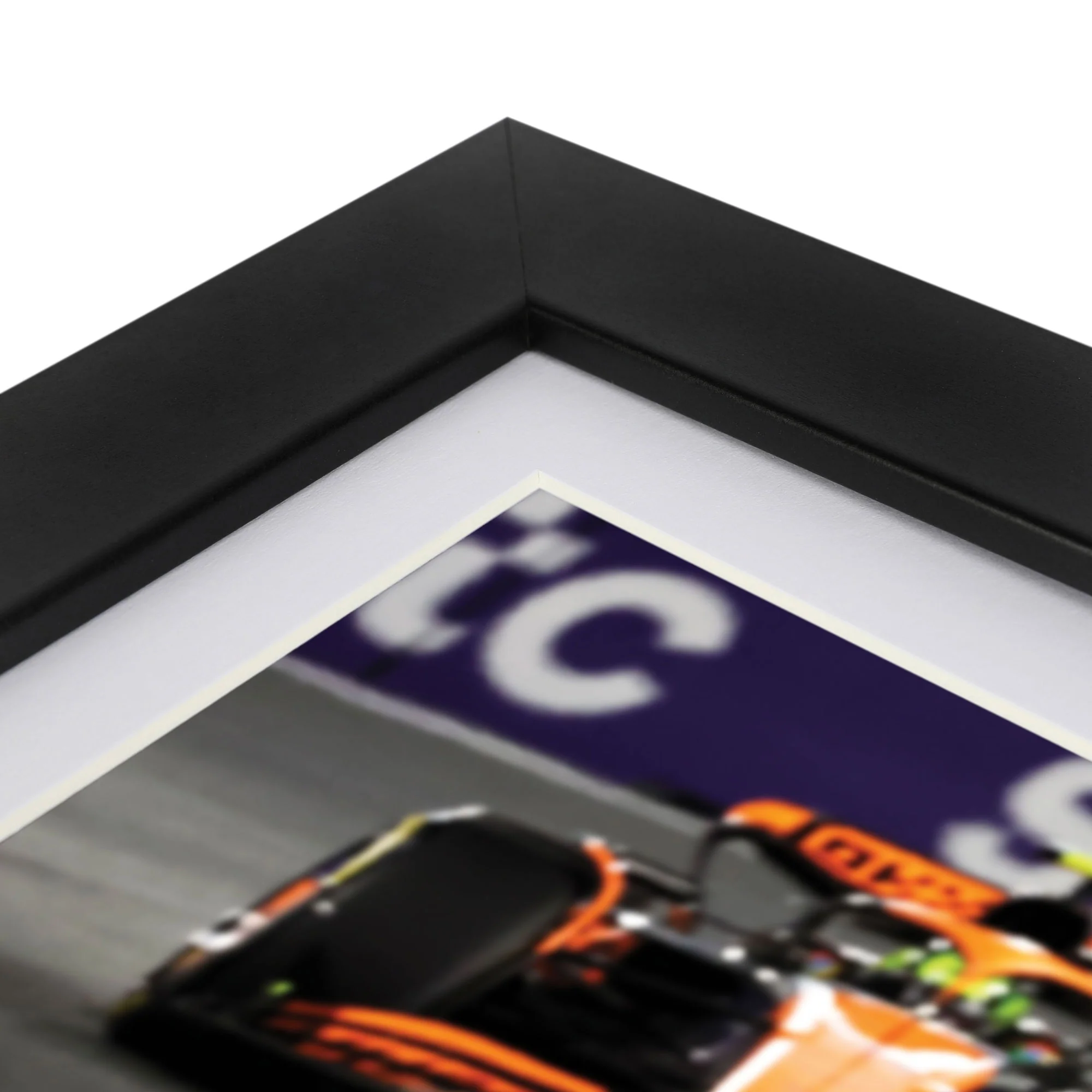 Limited-Edition Fernando Alonso 2024 Bodywork & Photo – Saudi Arabia GP - Image 5