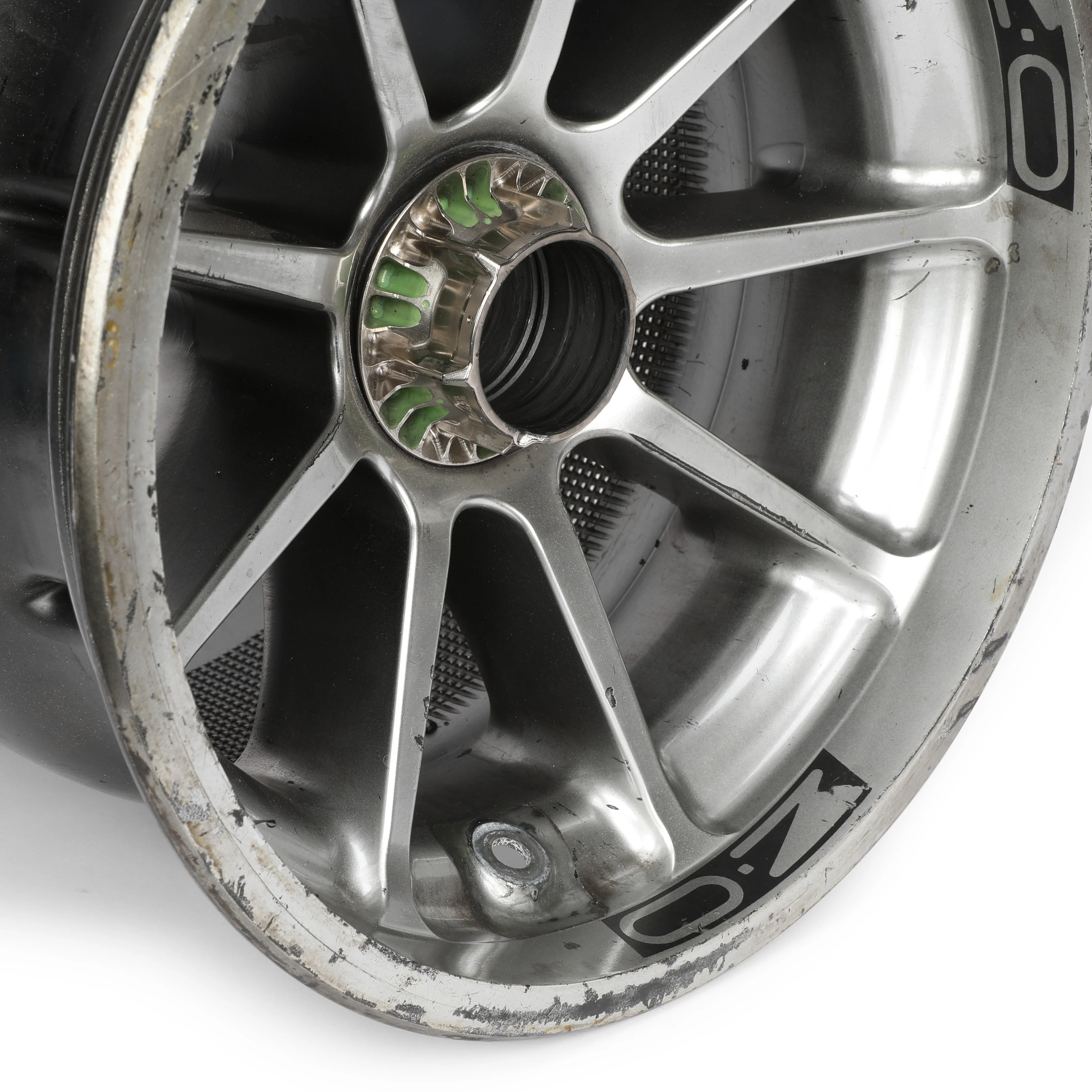 Max Verstappen 2020 Oracle Red Bull Racing Front Wheel Rim Table - Image 8