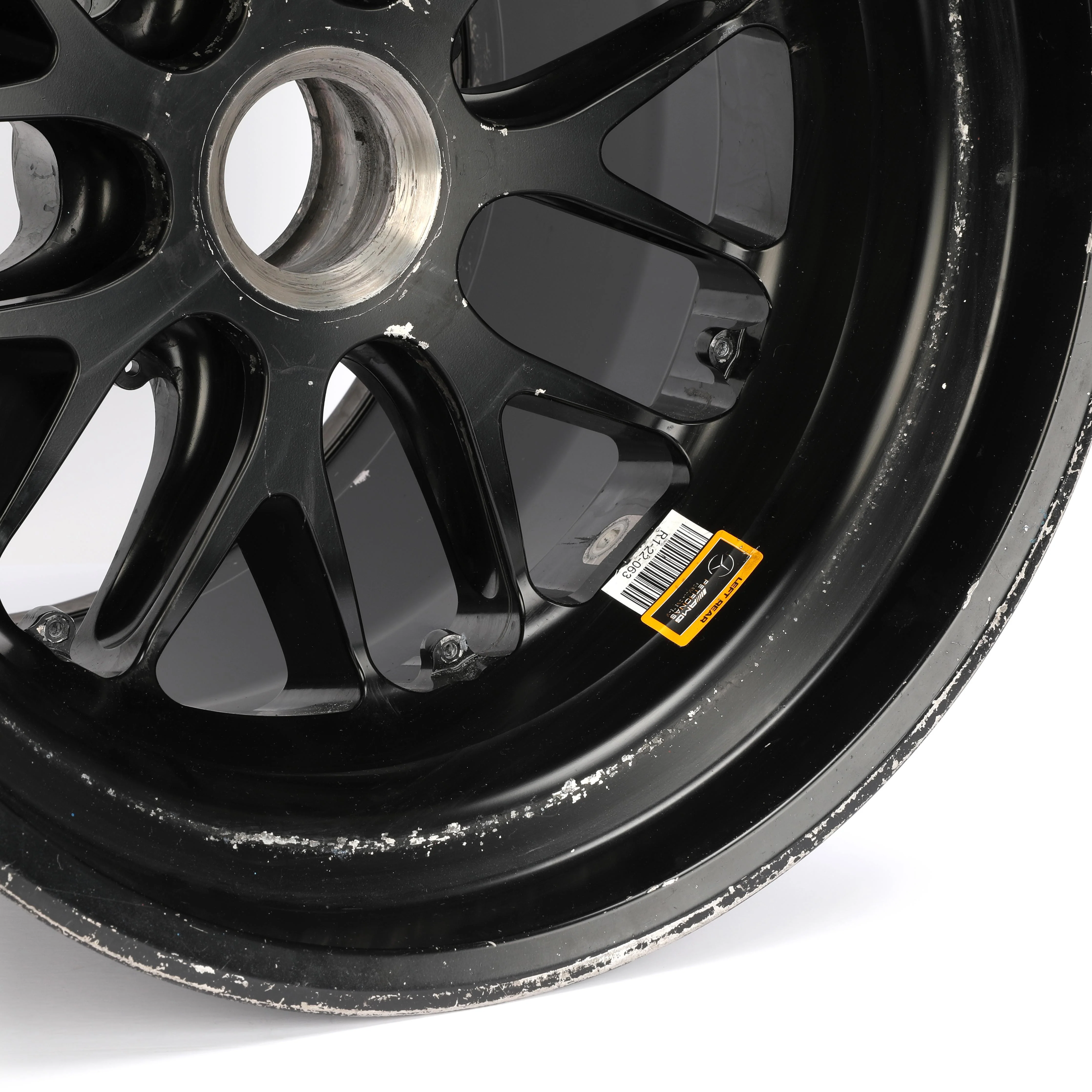 Mercedes AMG Petronas F1 Team 2022 Rear Wheel Rim Table - Image 5