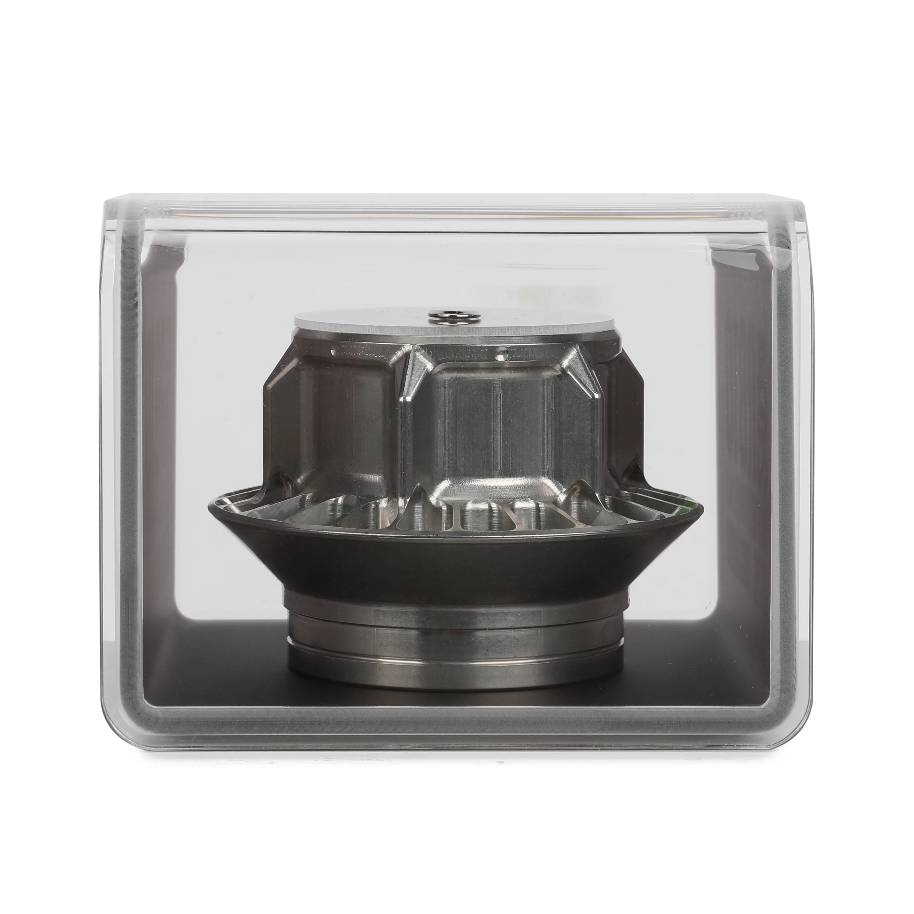 Red Bull Racing 2014 RB10 Grand Prix Used Wheel Nut in Display Case - Image 5
