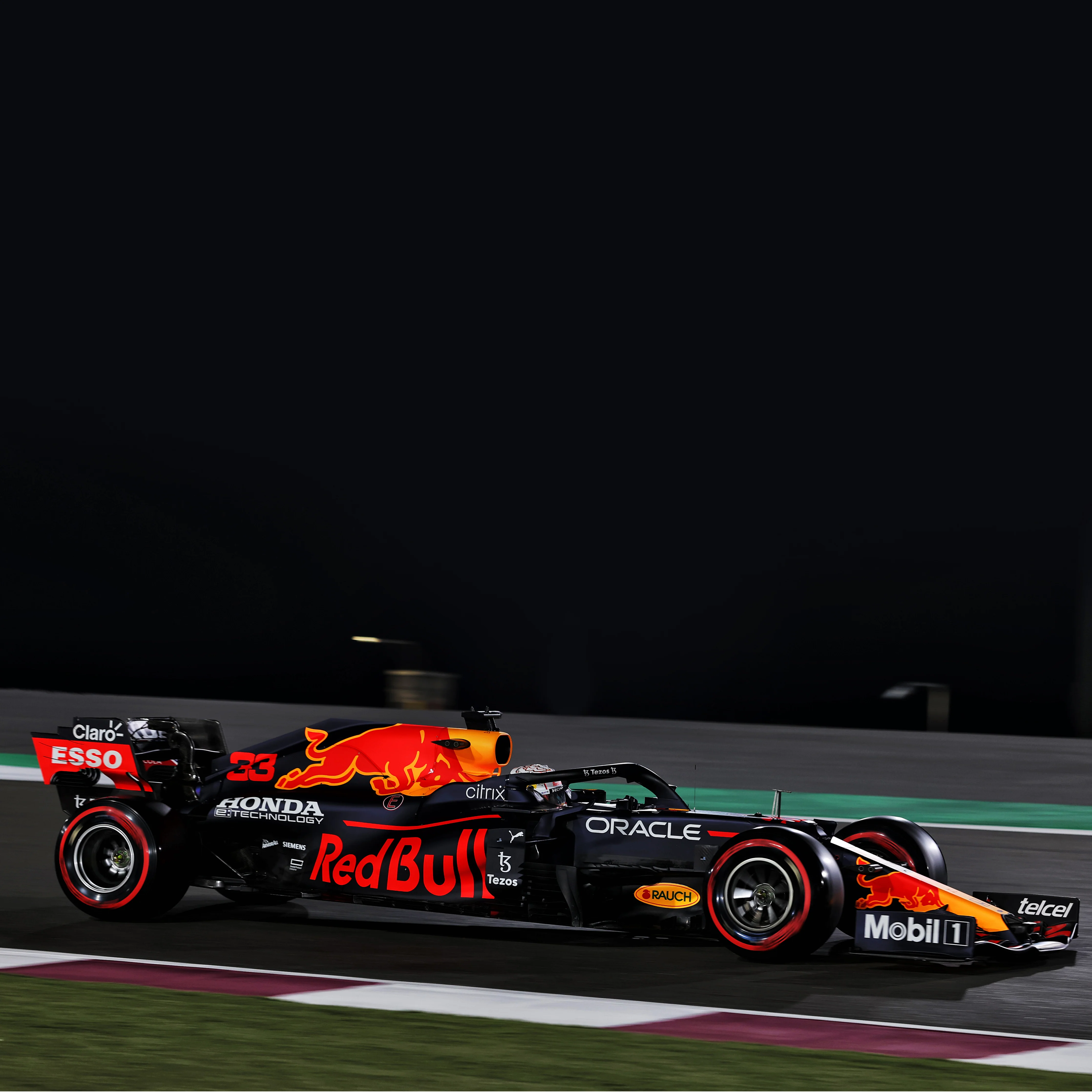 Sergio Perez 2021 Oracle Red Bull Racing Race Used Wheel Rim Table - Image 10